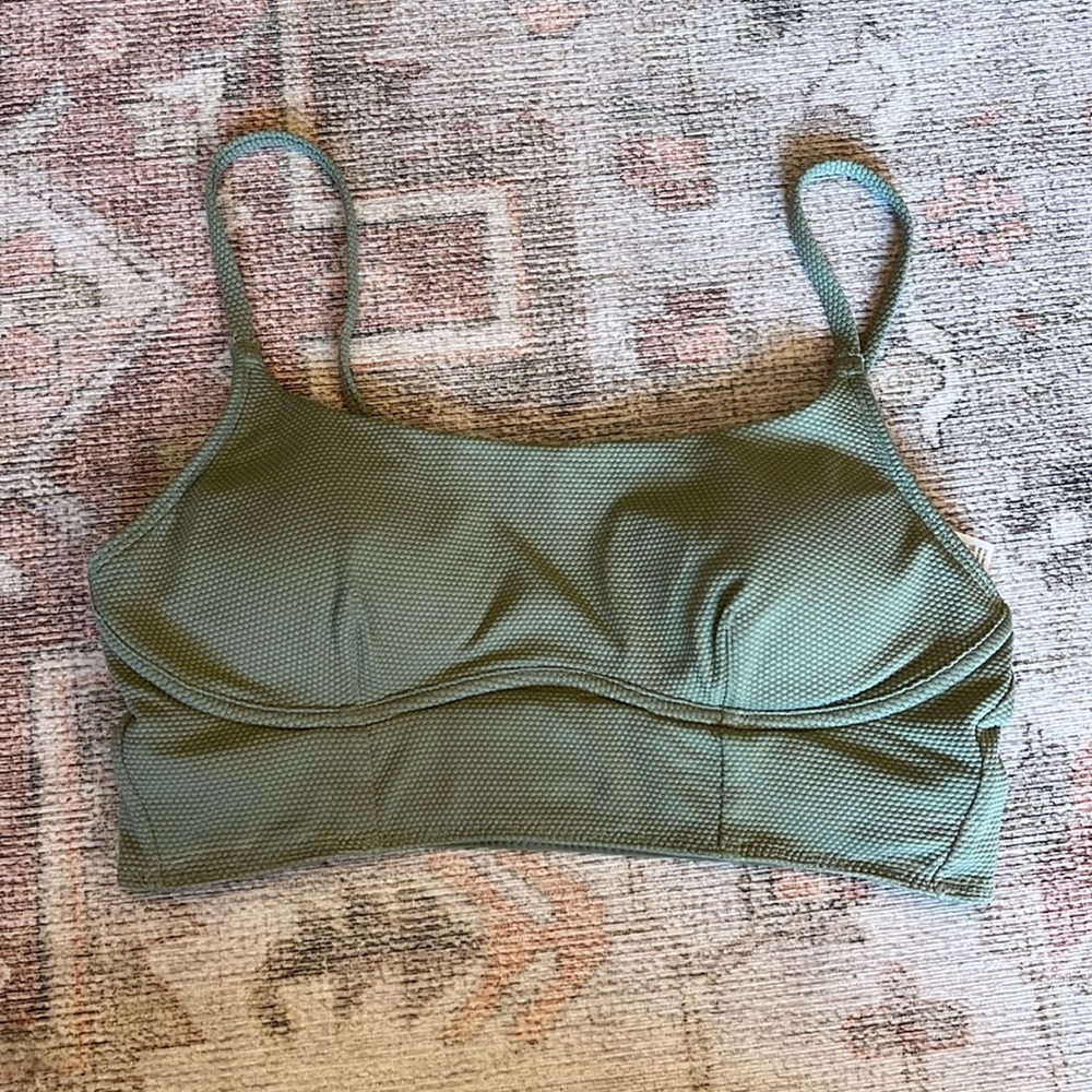 Lululemon swim top/ bra